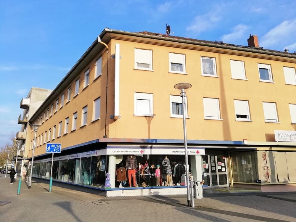 Hausansicht — Renditestarke Kapitalanlage – ca. 6 % Bruttorendite in zentraler Lage